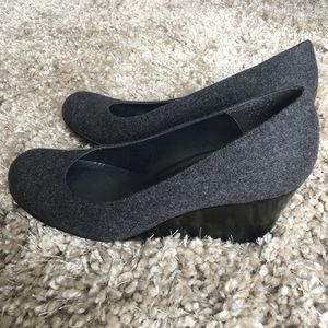 Stuart Weitzman- Classic wool wedge